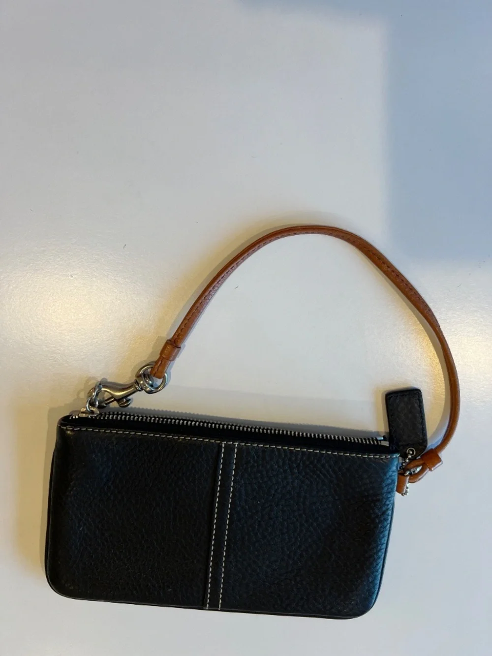 Vintage Coach Black Pebbled Leather Pocket Wristlet